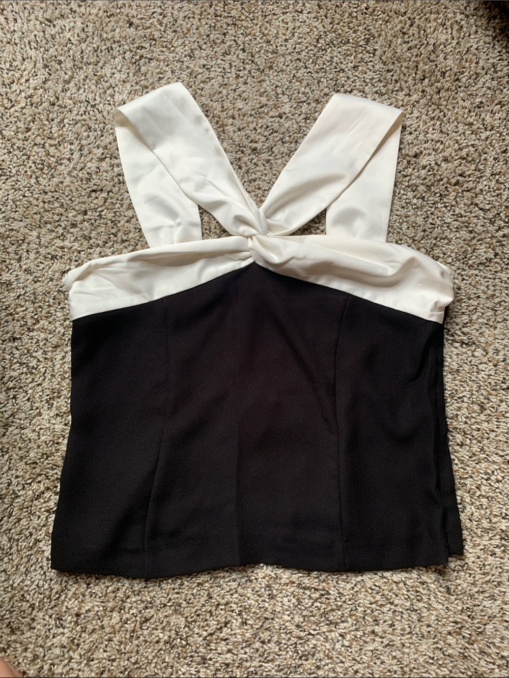 NWT Ann Taylor Black and Cream Halter Top
